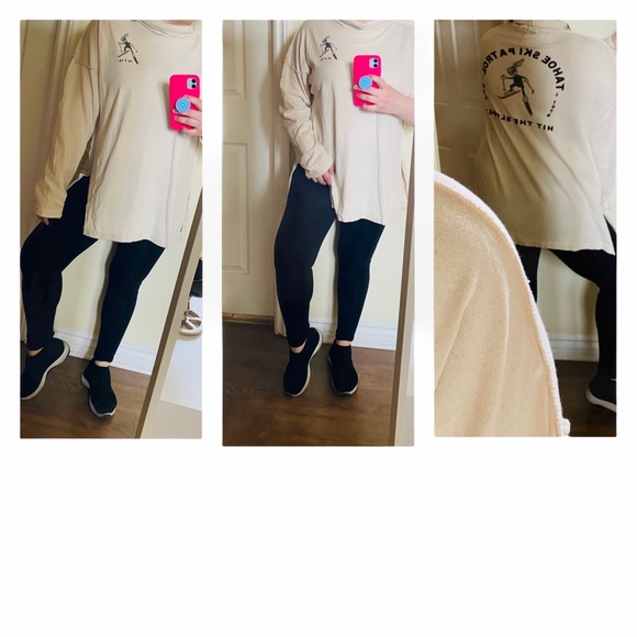 ❗️SOLD ❗️Free People Turtle Neck Sweater with Graphics - Picture 12 of 16